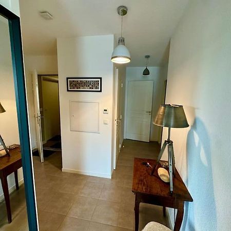 Grand Appartement - Piscine - Plage- Terrasse Сен Жан дьо Луз Екстериор снимка