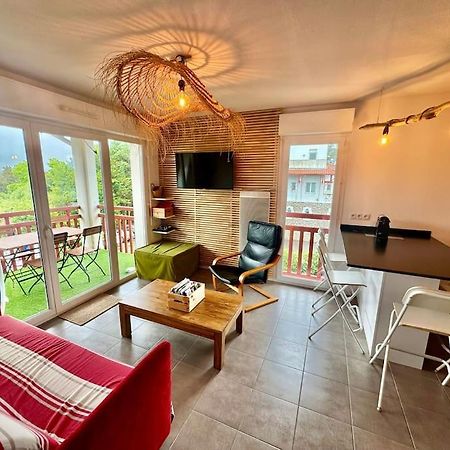 Grand Appartement - Piscine - Plage- Terrasse Сен Жан дьо Луз Екстериор снимка