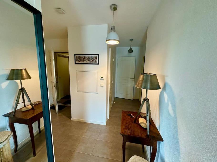 Grand Appartement - Piscine - Plage- Terrasse Сен Жан дьо Луз Екстериор снимка