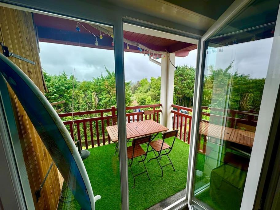 Grand Appartement - Piscine - Plage- Terrasse Сен Жан дьо Луз Екстериор снимка